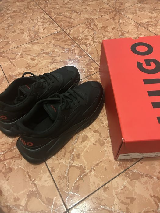 Hugo обувки  43