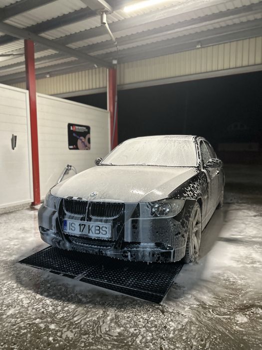 Vand BMW e90 2.0i