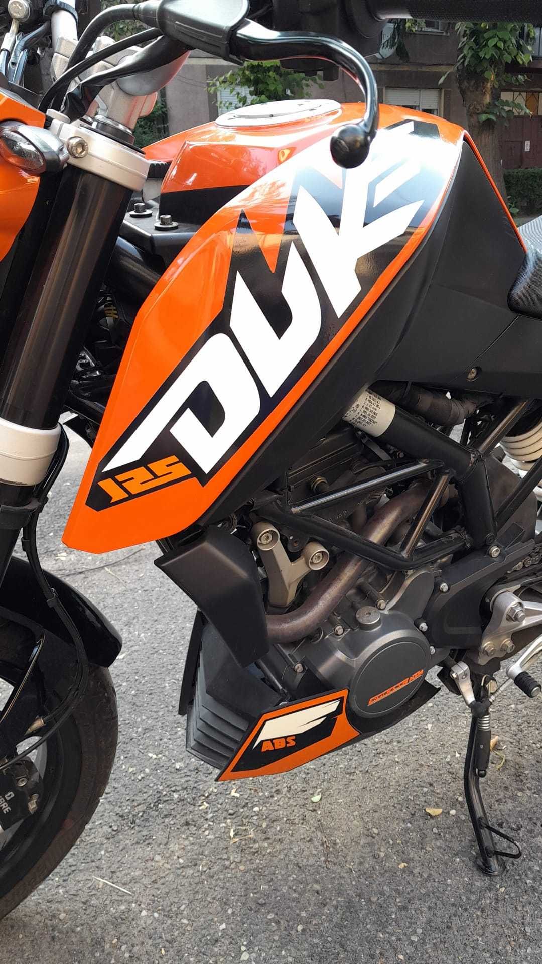 KTM 125 Duke 2015