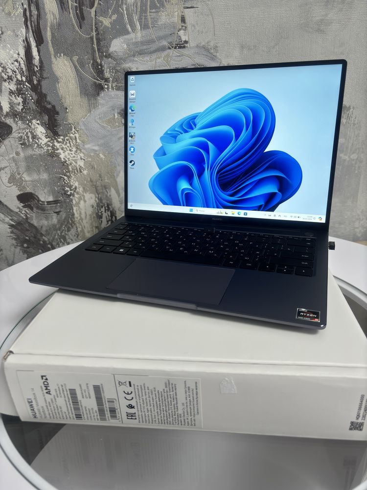 HUAWEI MateBook 14