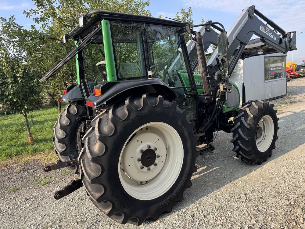 Tractor Valtra A95 Cu Încarcator Frontal