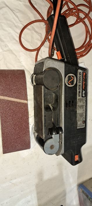 Masina slefuit cu banda Blach&Decker.Made in Germany.