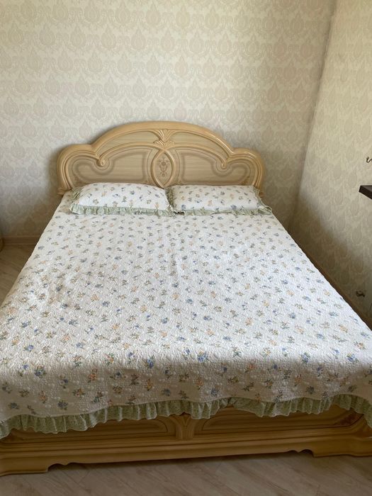 Продам спальный гарнитур, Торг бар