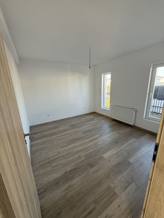 Casa individuala de vanzare