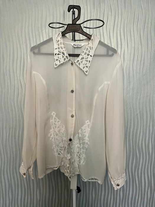 Блузка шифоновая с кружевом