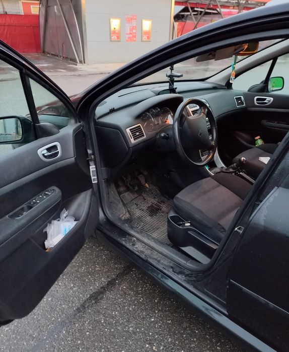 Peugeot 307sw 16 hdi proprietar taxe la zi