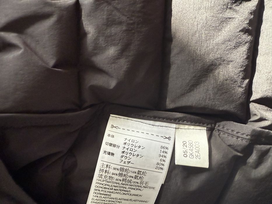 Geaca Adidas Y3 noua cu eticheta marimea XL dar este ca un L!