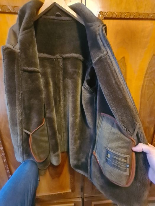 Cojoc barbati maro, modern, cu fermoar, impecabil, marimea XXL