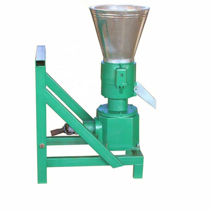 Granulator furaje KL-150 PTO la tractor cu 3 matrite NOU