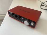 Focusrite scarlett 2i2