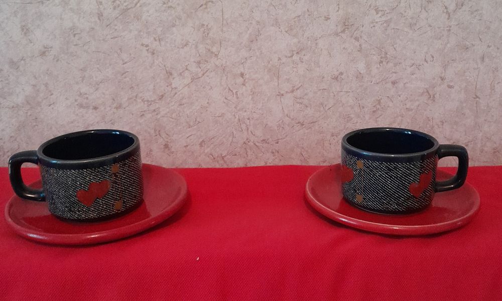 Продам стаканы 6шт и кофейный сервиз 6 персон