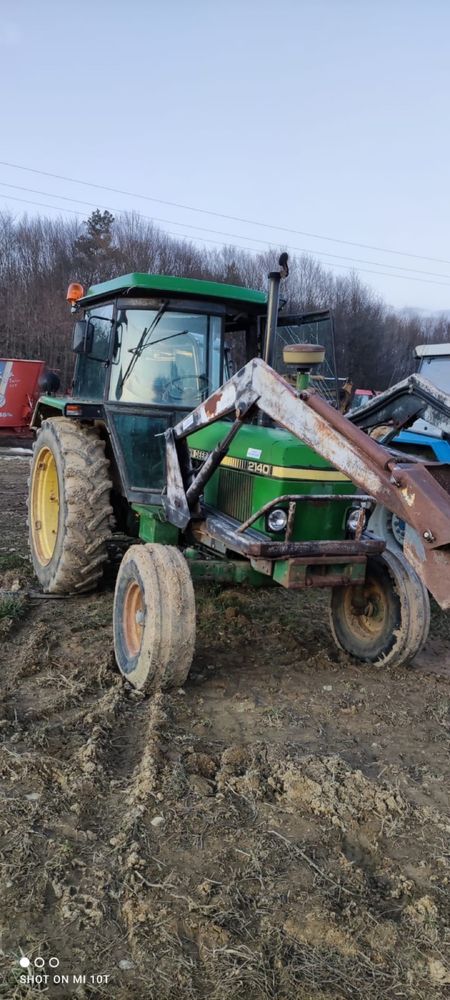 Vand tractor johndeer model 2140