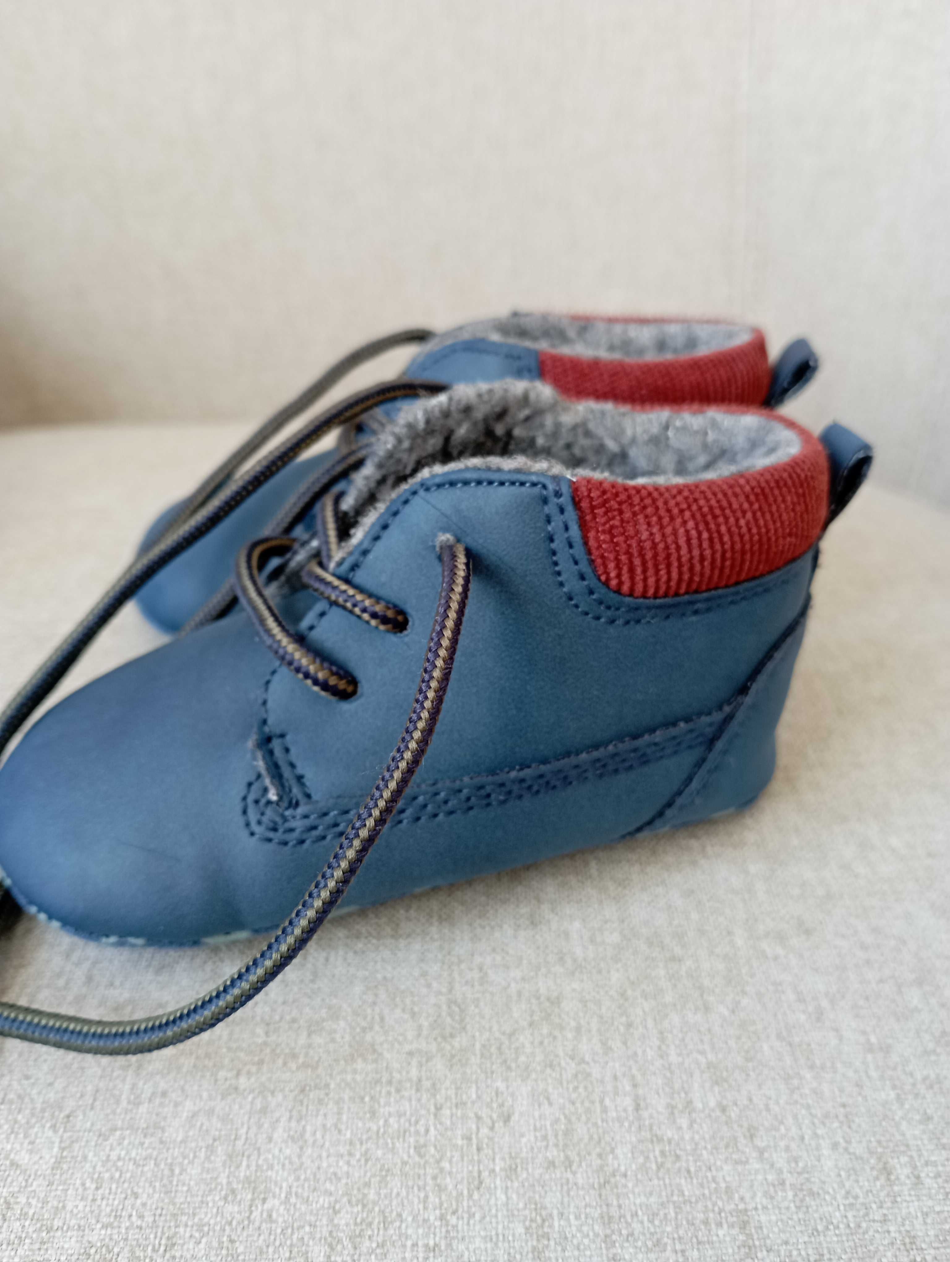 Pantofi sport cu șireturi, marca Next Baby, mărimea 6-12 luni