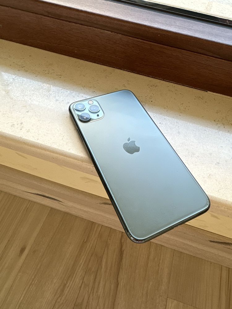 iPhone 11 pro max64 gb green