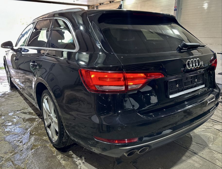 Audi A4 S-line 2019 2.0 190cp Usor Avariat PRET FIX