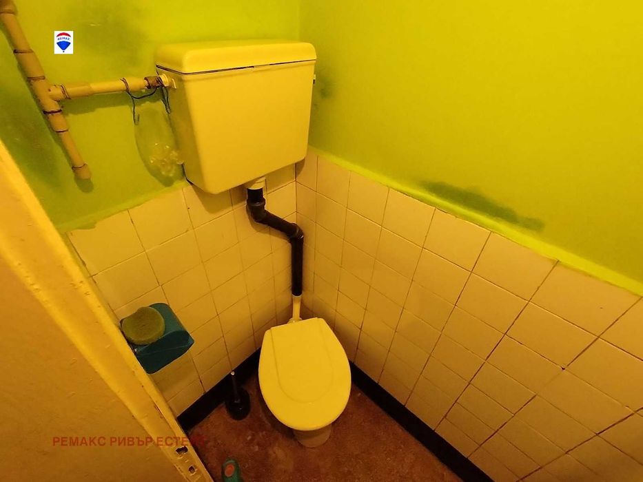 Продава се Тристаен апартамент в Русе, Дружба 1 - 100 кв.м за 1289 €/кв.м - Снимка #8