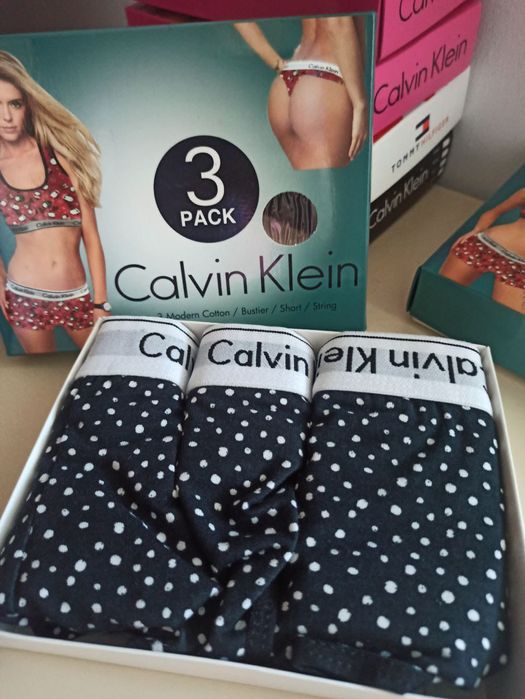 Set Calvin Klein Set Calvin Klein. Chiloți top boxer