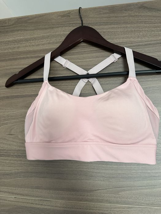 спортно бюстие oysho