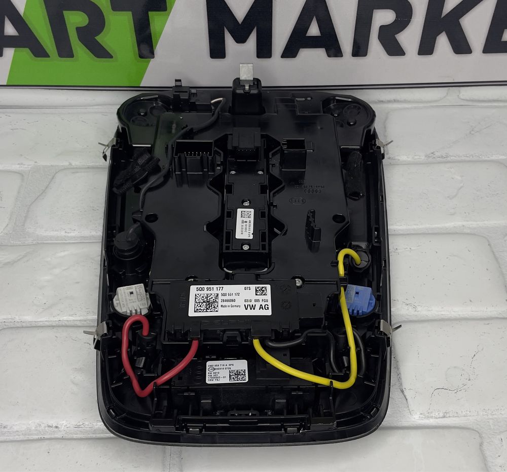 Плафон черен AUDI Q5 SQ5 80A947135AN