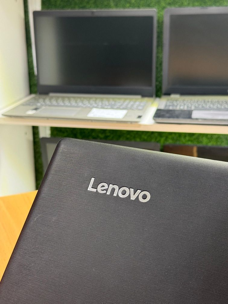 Ноутбук для офиса Core i3/6 SSD 480Gb +750Gb Озу 8Gb R5 M330(2Gb)