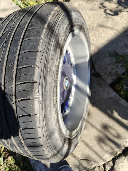 Vând jante BMW cu anvelope
