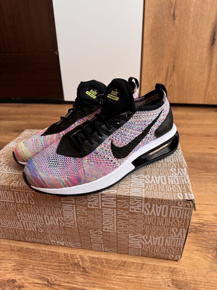 Nike Air Max Flyknit Racer