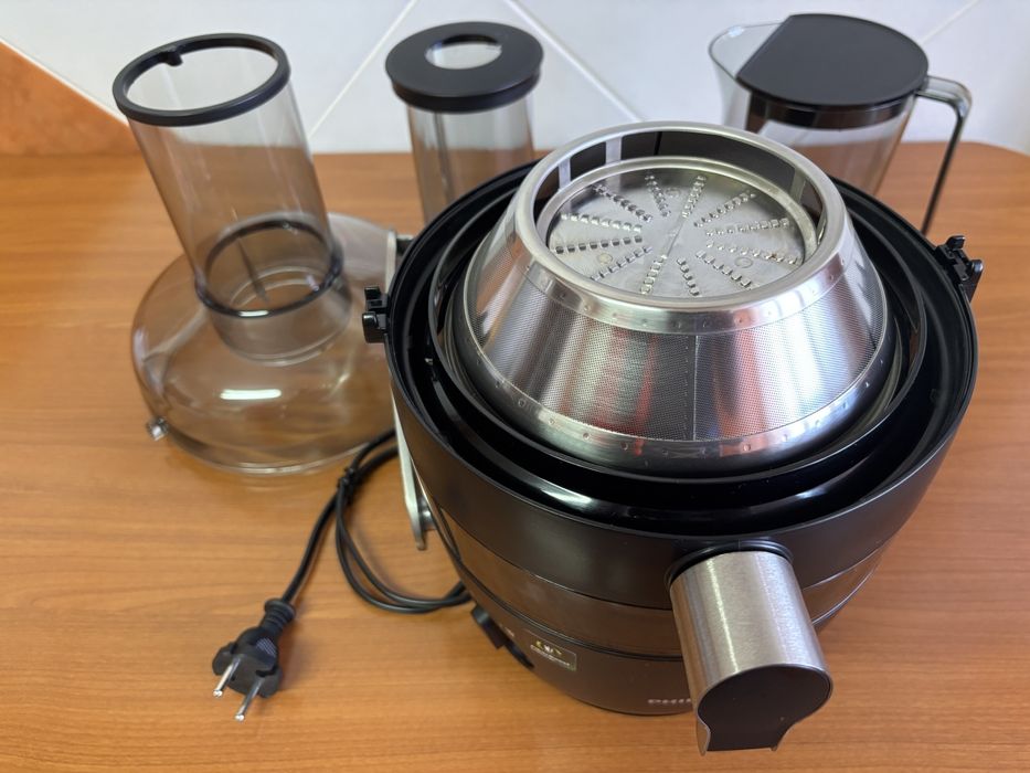 Vând storcător fructe și legume Philips HR1919/70 , 1000 W