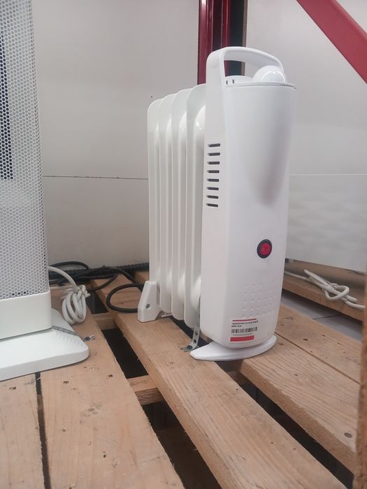 Vând calorifere  electrice și aeroterme