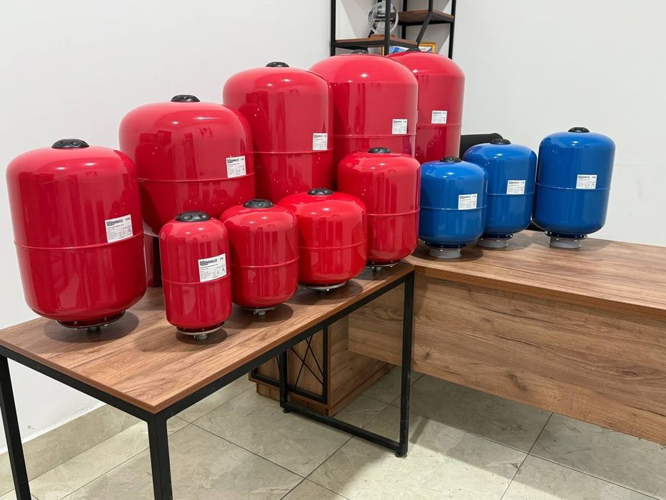 Расширительный бак. Раш бак. Нархлари билан.