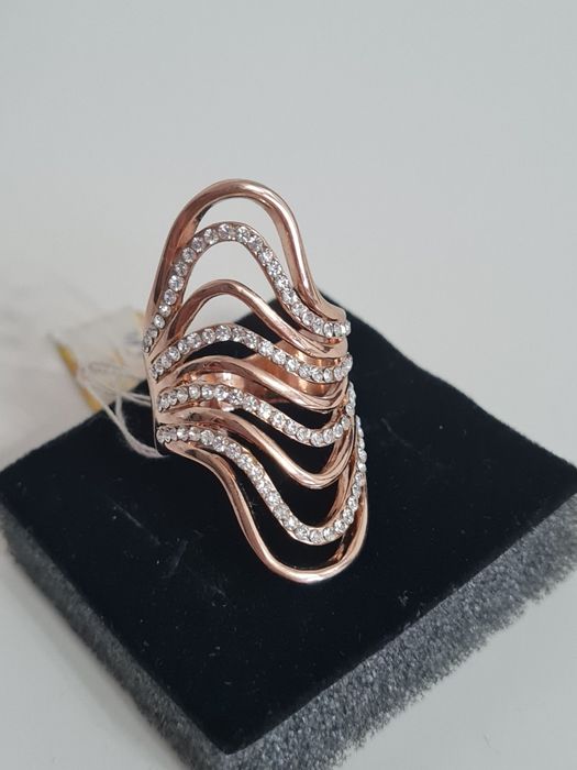 Кольцо бижутерия новое