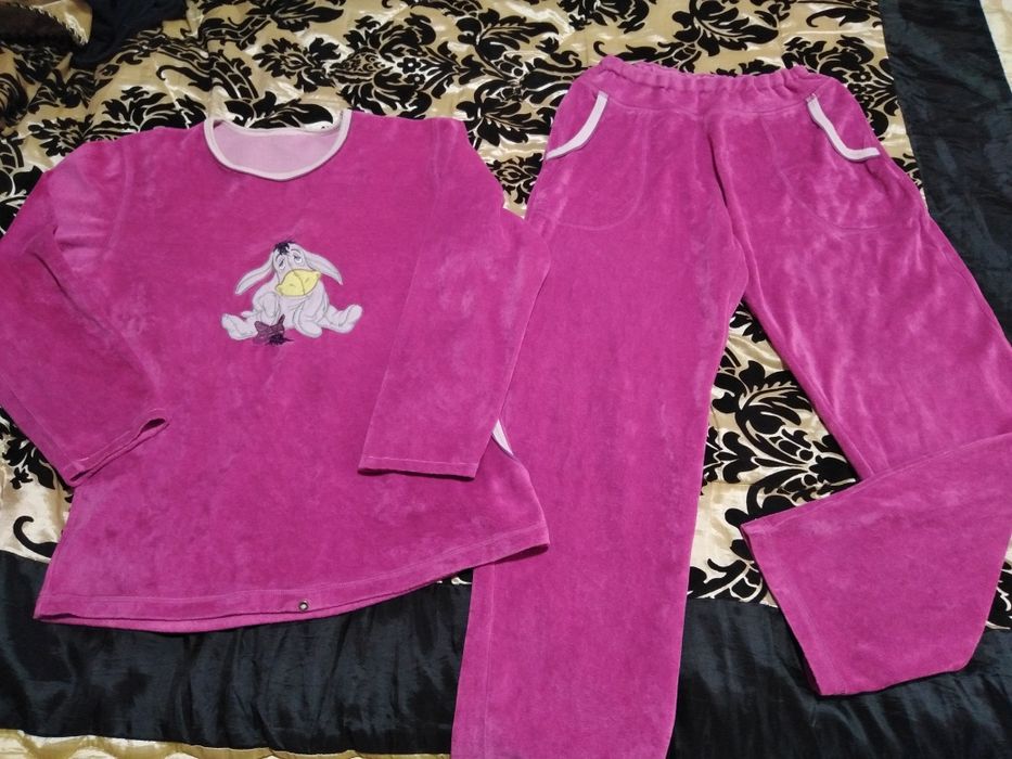 Дамски комплекти и суичери Лрр