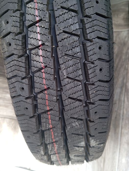Шины R 12 C 155  новые