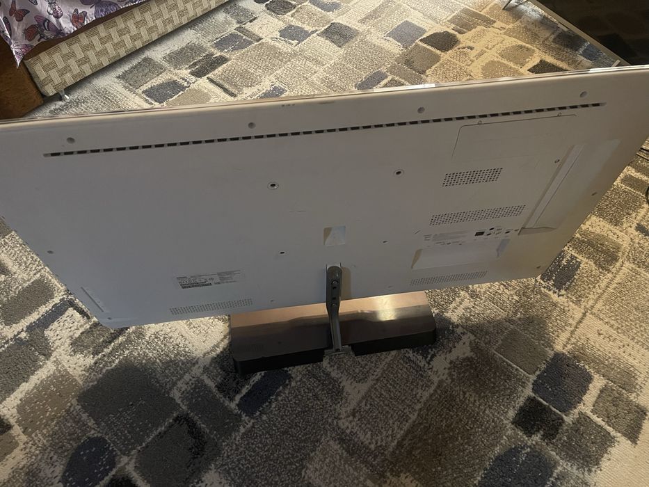 Tv led phillips 117cm ambilight