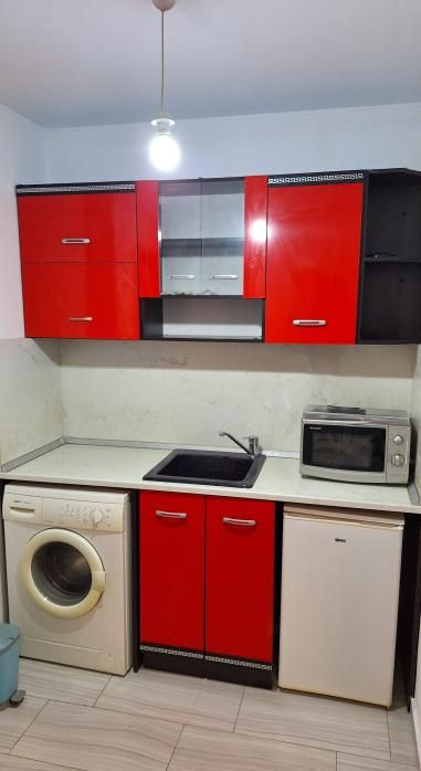 Дава се под наем Едностаен апартамент в Пловдив, Кючук Париж - 35 кв.м за 275 € - Снимка #2