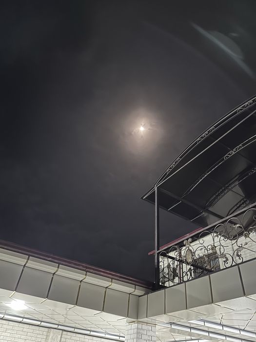 Продается двух этажный дом