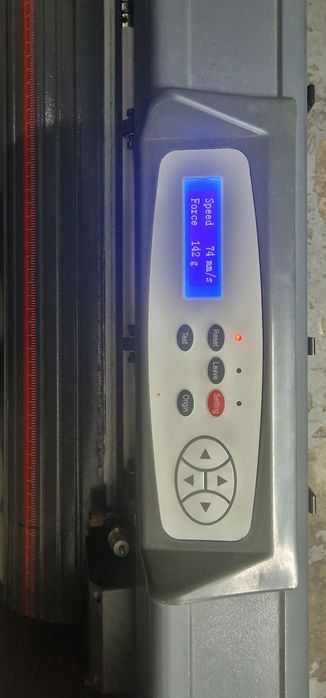 Ploter cuter model 870T