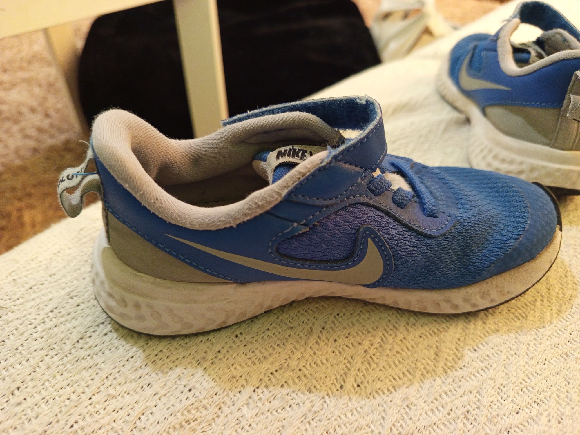 Маратонки Nike момче 28 номер