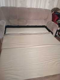 Продается мягкий уголок: диван раскоадной и два креоло- кровати, ниши