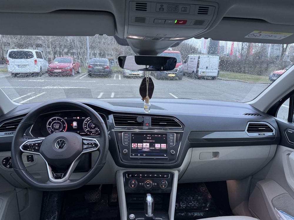 Vand Volkswagen Tiguan R-Line