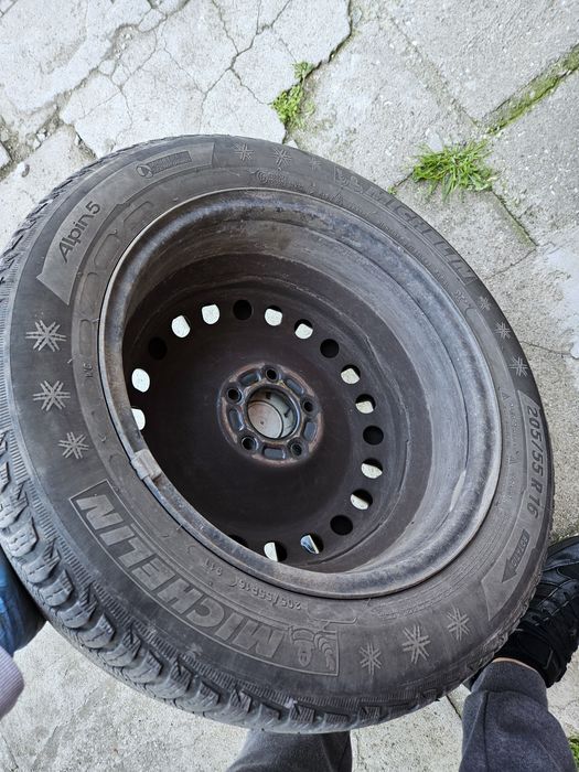 Зимни гуми Michelin джанти с датчици Форд 205 55 16