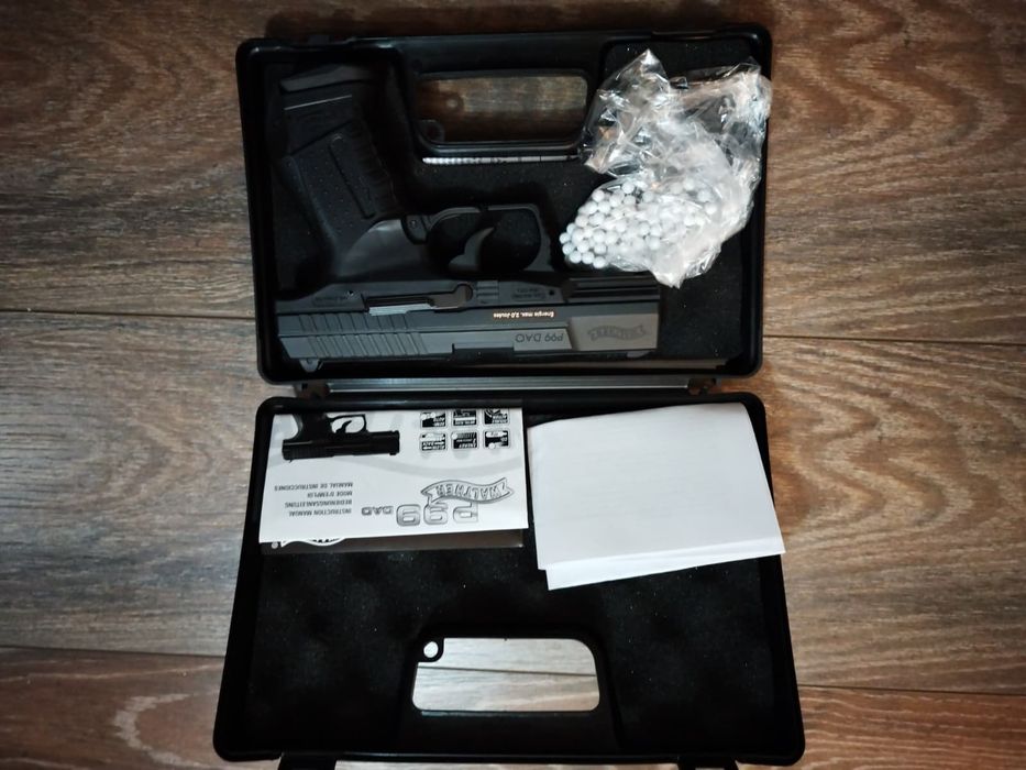 Pistol nou Air Soft Umarex + cutie transport