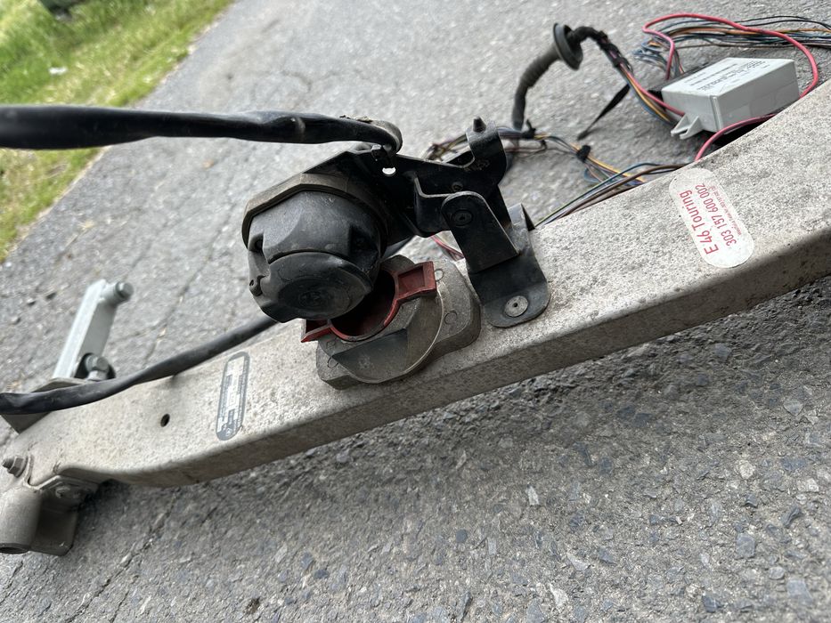 Оригинален сваляем теглич за BMW E46  комби + броня