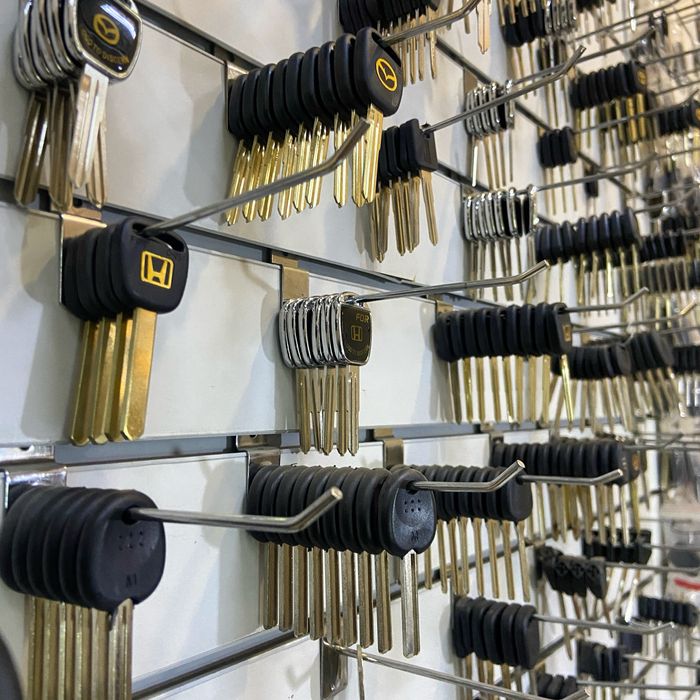 Вскрытие машин, квартир и прочих замков