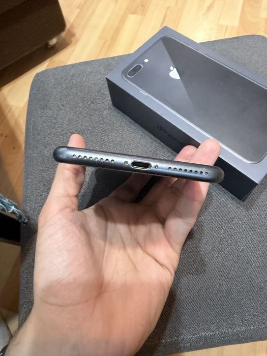 Iphone 8 plus 64GB