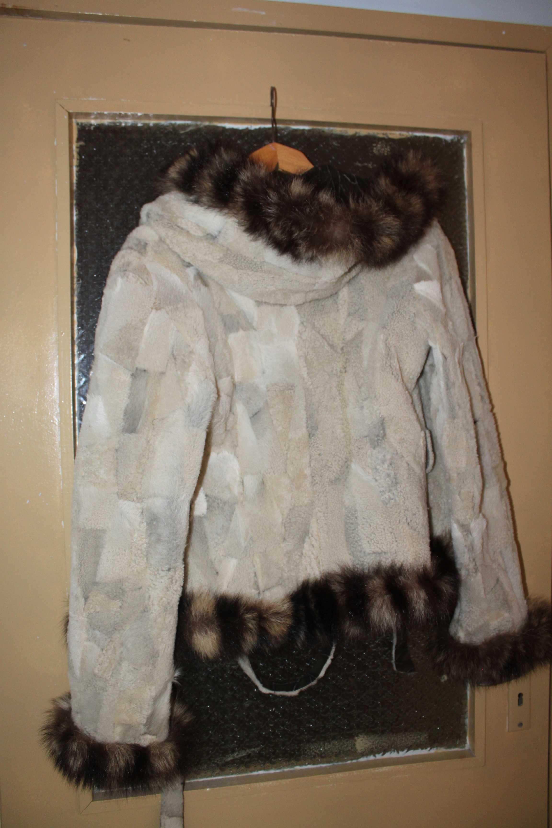 Топло Кожено палтенце с две лица/ Без забележки