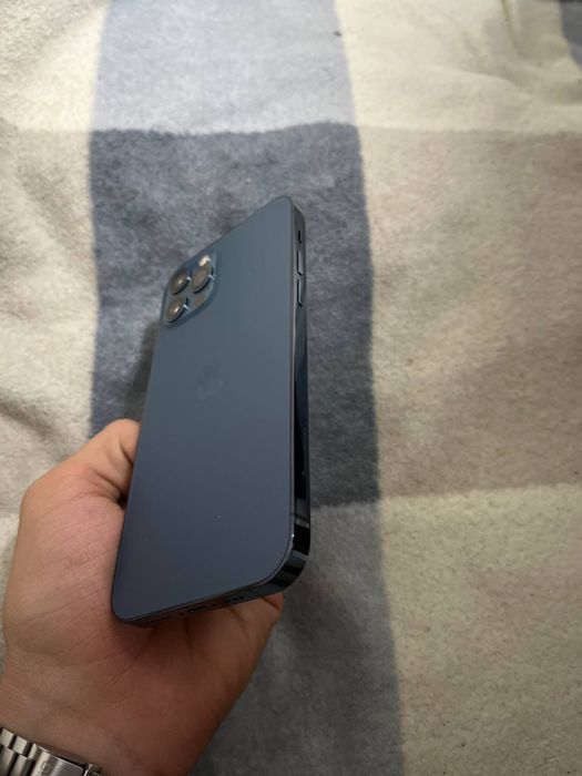Продается Iphone 12 pro