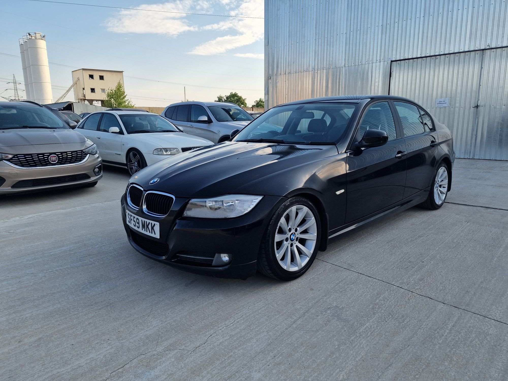 BMW 320 Diesel , 177 cp Euro 5 , model 2010 , volan pe dreapta