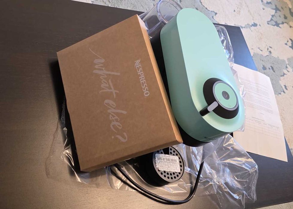 Vând: Expresor Nespresso Vertuo Pop GCV2-EU-AQ-NE (Nou)