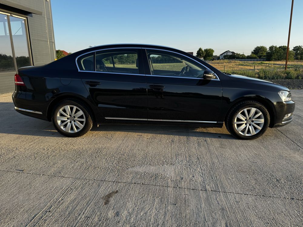 Volkswagen Passat B7 berlină BLUEMOTION 1.6 diesel  105 cp euro 5 2011