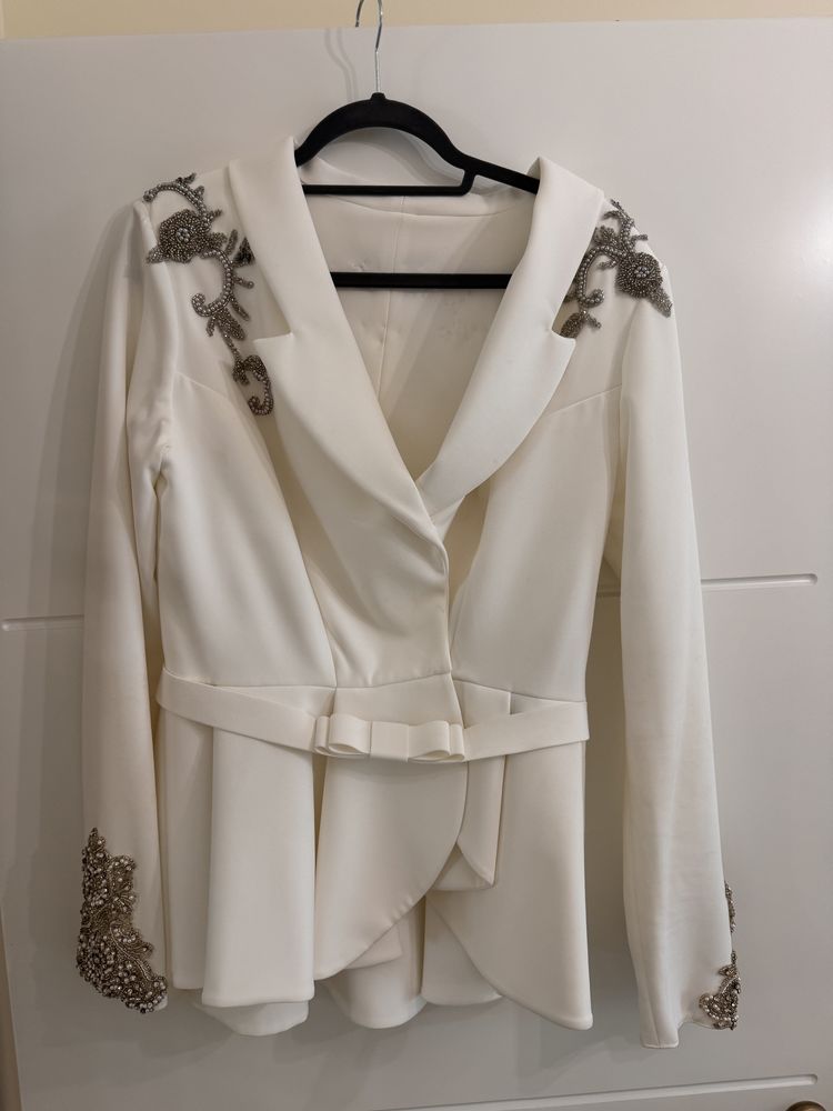 Costum adelina Boie